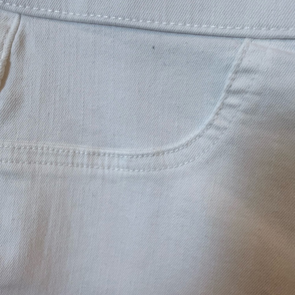 Karen Scott NWT White Woven Pull-On Straight Leg Pants Size Small - Picture 4 of 12